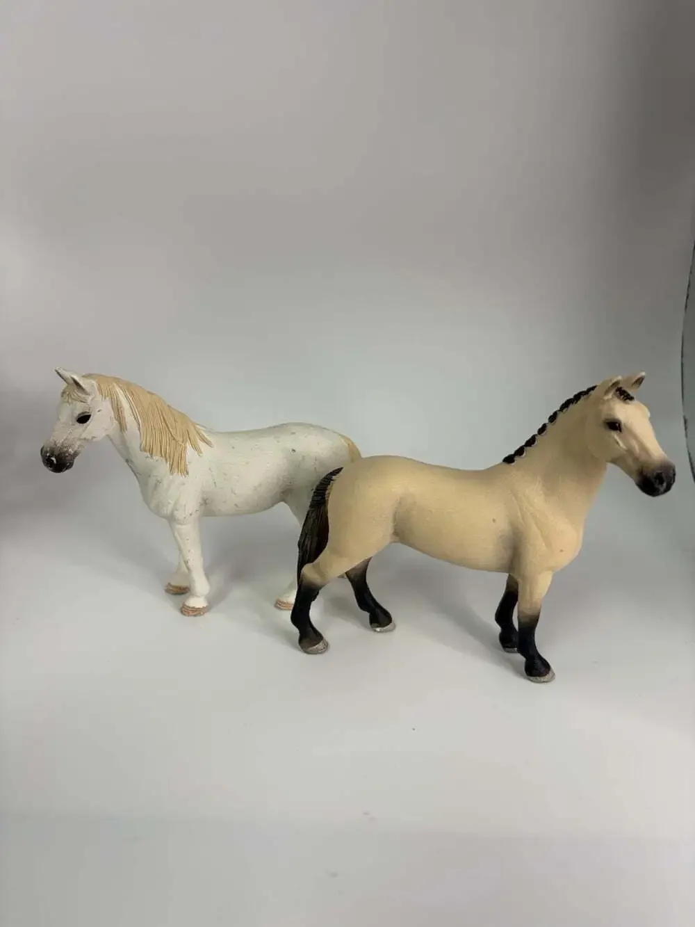 Lot Of 2 Schleich Horses 2016
